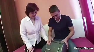 Mature with Saggy Tits coupled with Hairy Pussy Fuck Young Men